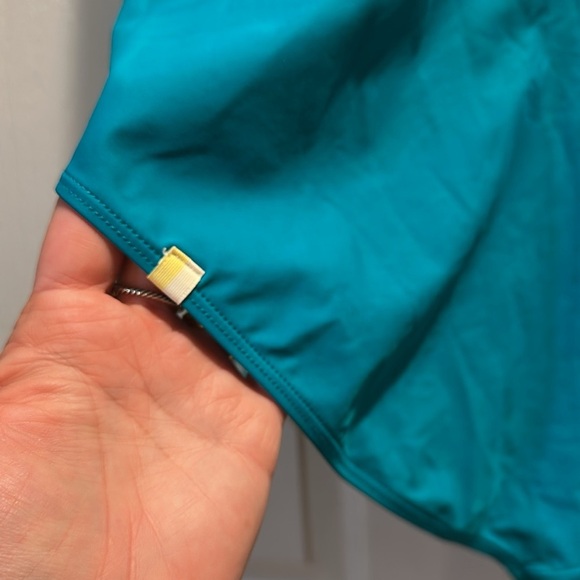 L.L. Bean x Summersalt The Perfect Wrap One Piece Swimsuit 22 Plus Batik - Picture 9 of 11